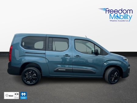 2026 Citroen Berlingo Multispace wheelchair accessible new model. €34,400