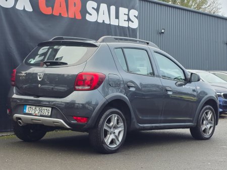 2017 Dacia Sandero Stepway 1.5 dCi 90 STEPWAY SIGNATURE €5,950 thumbnail