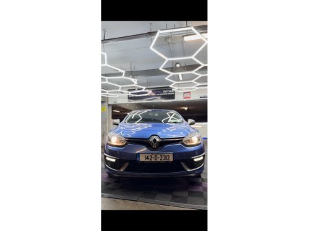 2014 Renault Megane - view 3