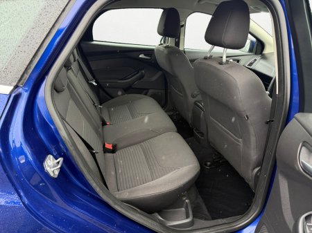 2018 Ford Focus - thumbnail 7