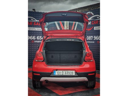 2013 Volkswagen Polo - thumbnail 16