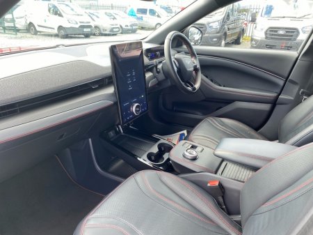 2021 Ford Mustang Mach-E - photo 6