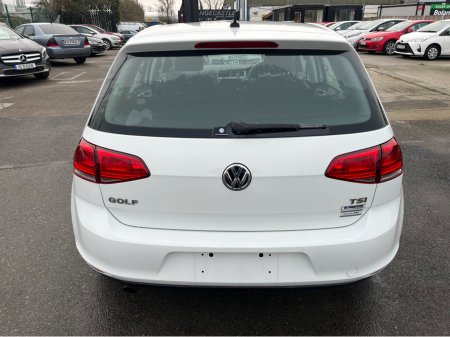 2015 Volkswagen Golf 1.2 TSI 5DR AUTO LOW KMS thumbnail