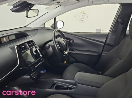 2019 Toyota Prius - thumbnail 12