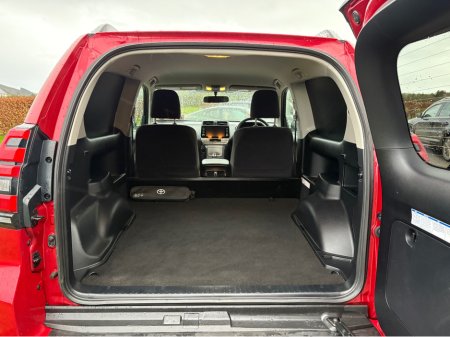 2024 Toyota Landcruiser SWB AUTO COMMERCIAL thumbnail