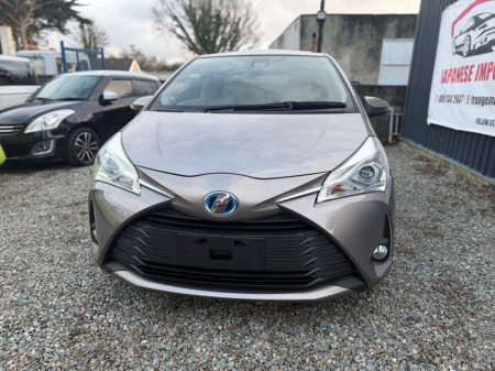 2017 Toyota Vitz Hybrid Luna €11,900