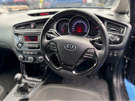2017 Kia Ceed - thumbnail 19
