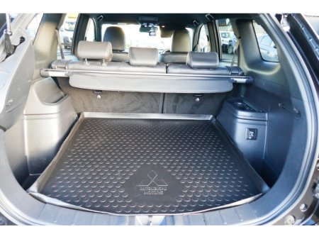 2019 Mitsubishi Outlander 2.4 4H PHEV 221BHP 5 5DR AUTO €21,750 thumbnail