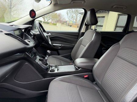 2018 Ford Kuga - thumbnail 17