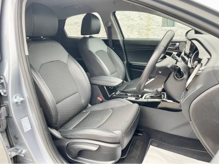 2024 Kia XCeed - thumbnail 17