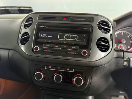 2014 Volkswagen Tiguan 2.0 TDI 140BHP SPORT & STYLE DSG 4WD €8,950 thumbnail