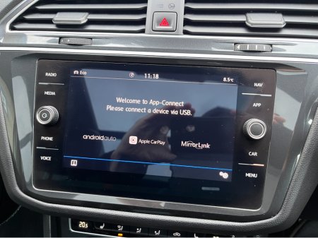 2020 Volkswagen Tiguan R-LINE AUTOMATIC 150HP 1.5 TSI //MASSIVE SPEC//FULL LEATHER//PANORAMIC GLASS ROOF//SAT NAV// €34,950 thumbnail