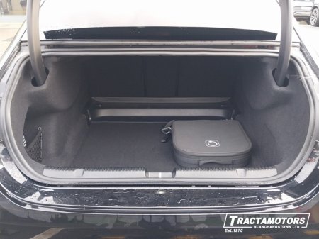 2024 Mercedes-Benz EQE 300 4DR AUTO €52,899 thumbnail