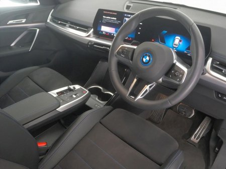 2025 BMW iX1 - photo 6