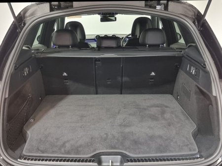 2025 Mercedes-Benz GLC Class - thumbnail 11