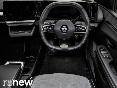 2023 Renault Megane E-Tech EV60 220hp Techno €25,490 thumbnail