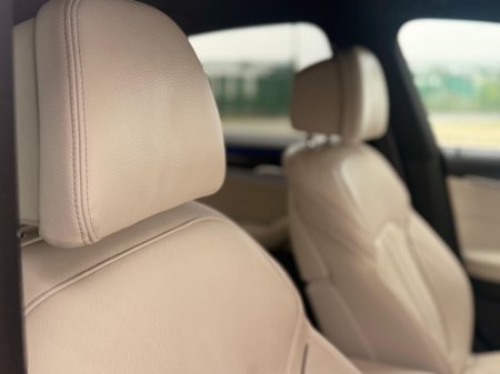 2022 BMW 5 Series - thumbnail 20