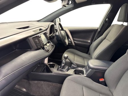 2018 Toyota Rav4 - thumbnail 2