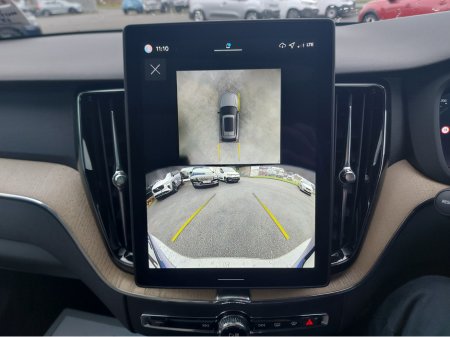 2025 Volvo XC60 MY26 T6 AWD PLUG-IN HYBRID €71,950 thumbnail