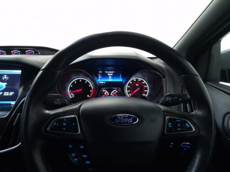 2015 Ford Focus 2.0 EcoBoost 250PS ST2 €18,950 thumbnail