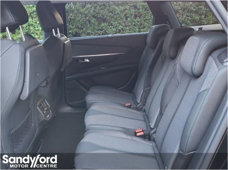 2022 Peugeot 5008 1.5 HDi AUTO ALLURE*HEATED SEATS*LOW MILES*F.S.H. €36,950 thumbnail