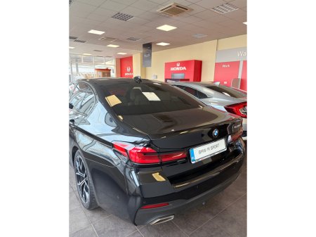 2022 BMW 5 Series - thumbnail 3