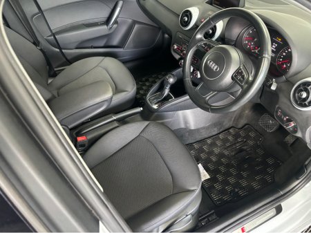 2014 Audi A1 - thumbnail 5