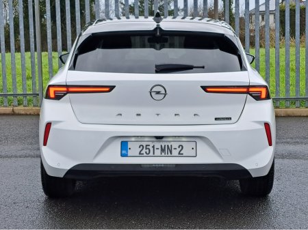 2025 Opel Astra ELEGANCE 1.2TURBO 110BHP **REVERSING CAMERA** €29,950 thumbnail