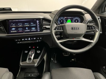 2023 Audi Q4 e-tron S-Line 40 82kWh 204BHP - Reversing Camera - Sat Nav - Climate Control - Heated Seats - Keyless Start - Apple CarPlay/Android Auto €34,450 thumbnail