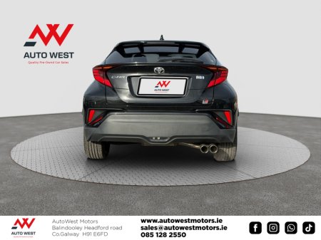 2019 Toyota C-HR - view 4