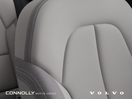 2026 Volvo EX40 - thumbnail 6