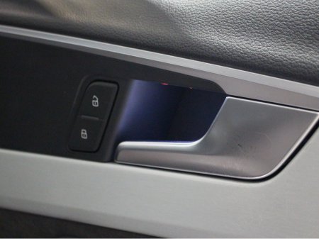 2016 Audi A4 2.0 TDI 150 S LINE 19 4DR €17,950 thumbnail