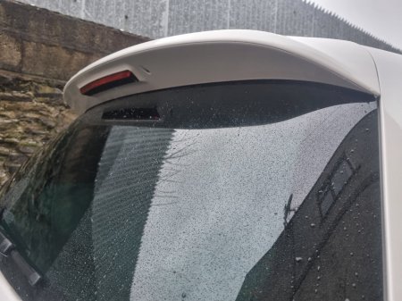 2010 Volkswagen Golf 2.0 TSI 4MOTION R €8,750 thumbnail