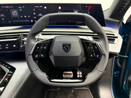 2025 Peugeot 5008 GT thumbnail