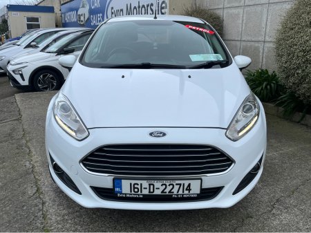 2016 Ford Fiesta - thumbnail 2