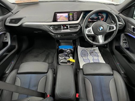 2020 BMW 2 Series 218d M-SPORT 2.0 // VERY LOW MILEAGE // FULL SERVICE HISTORY// AMBIENT LIGHTING PACK €29,900 thumbnail