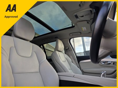 2018 Volvo XC90 * ONLY 42K MILES * 7 SEATER * €41,900 thumbnail