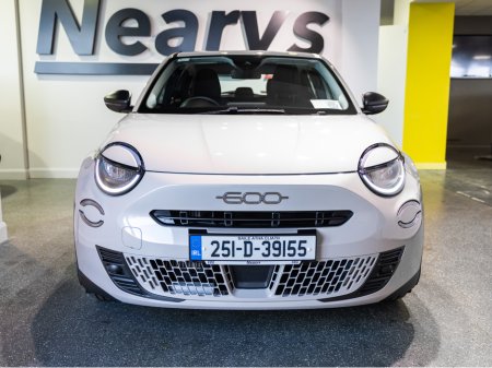 2025 Fiat 600 1.2 HYBRID EDCT 100HP €26,950
