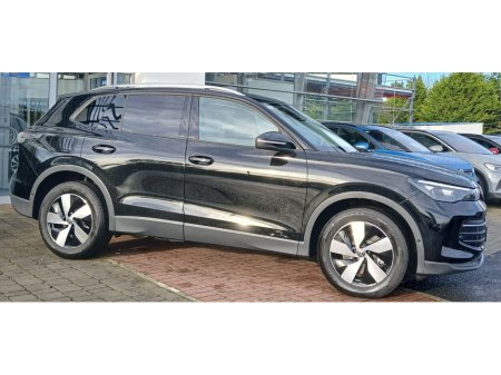 2025 Volkswagen Tiguan Edition 75 2.0 TDI 150HP DSG *REAR VIEW CAMERA, PARK ASSIST, ANDROID AUTO & APPLE CAR PLAY* €49,995