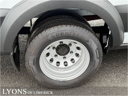 2026 Ford Transit LEADER €61,700 thumbnail