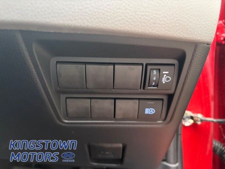 2022 Toyota Yaris - thumbnail 9