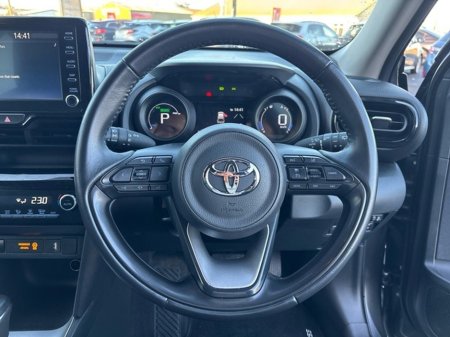 2024 Toyota Yaris Cross LUNA 4DR AUTO €29,495 thumbnail