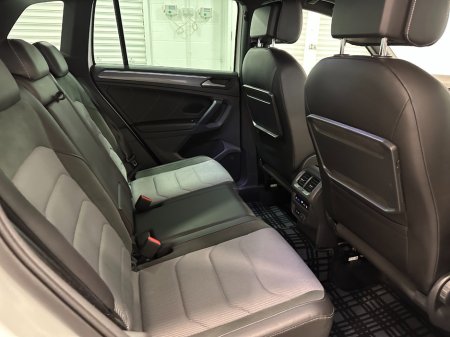 2019 Volkswagen Tiguan - thumbnail 35