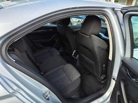 2021 Skoda Octavia - thumbnail 6