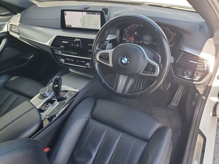 2020 BMW 5 Series - thumbnail 6