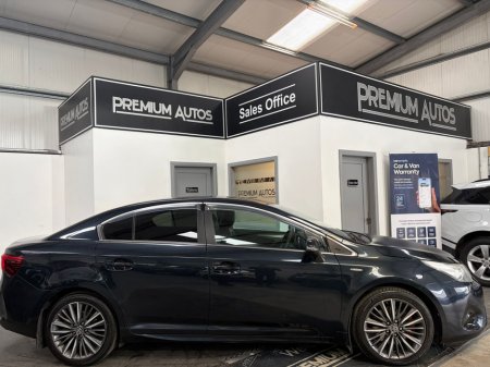 2017 Toyota Avensis - photo 2