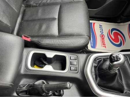 2020 Nissan Navara - thumbnail 17