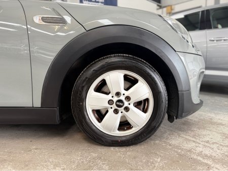 2016 MINI Hatch D XT12 5DR ONE €6,950