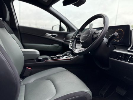 2025 Kia Sportage 1.6 Plug in hybrid €44,995 thumbnail