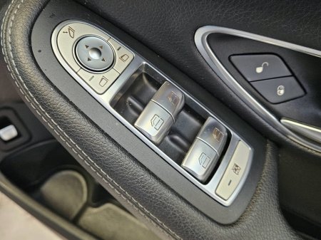 2016 Mercedes-Benz C Class - thumbnail 12